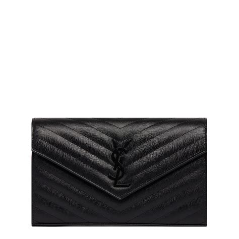 Pochette con catena Envelope Cassandre nera .